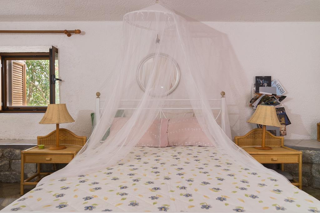 Elise Cottage Vathi Cameră foto